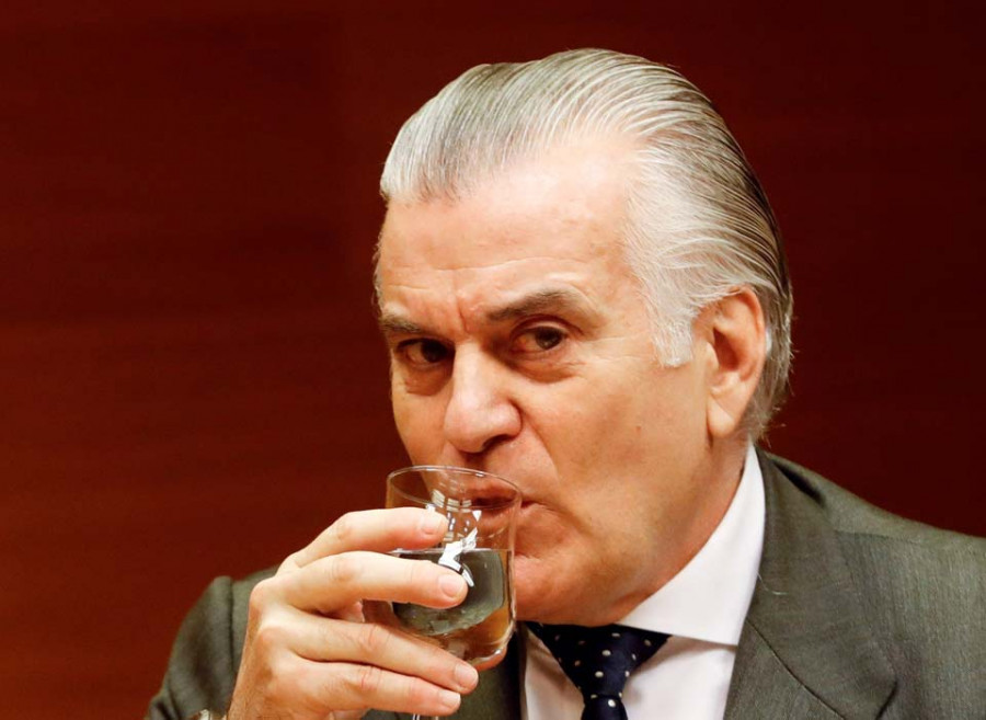 Todo un ejército para Bárcenas