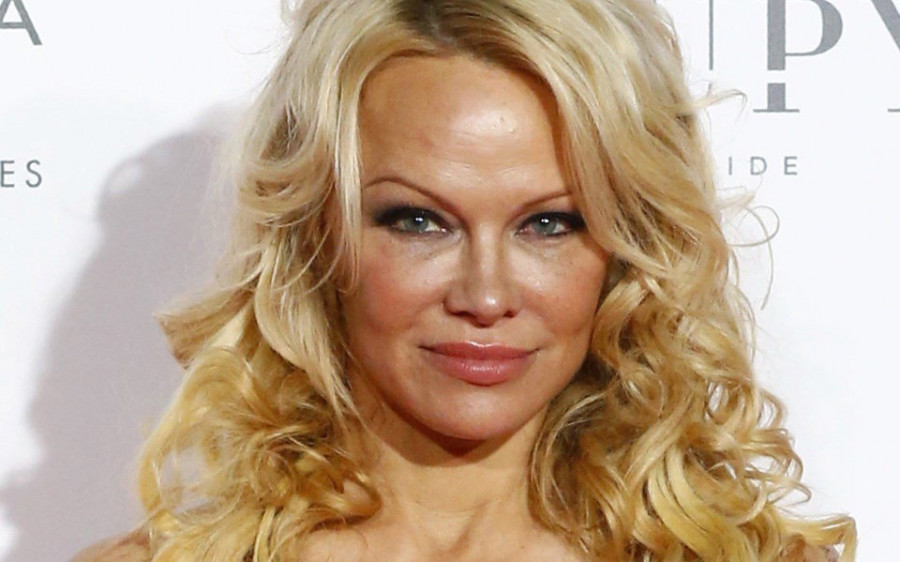 Pamela Anderson va a por el sexto