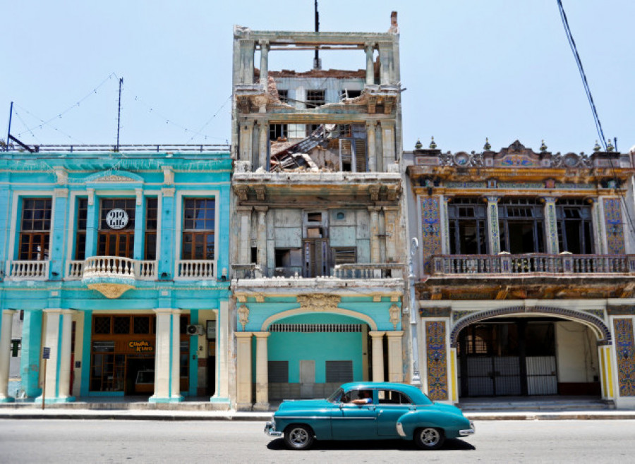 Cuba autoriza las pequeñas empresas pero fuera de sectores estratégicos