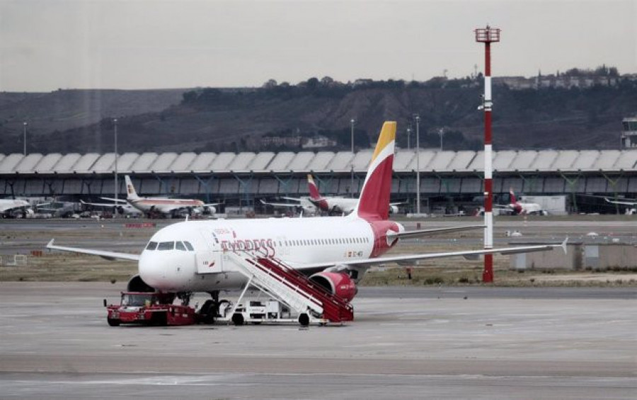 España permitirá desde mañana la entrada de viajeros que acrediten estar vacunados