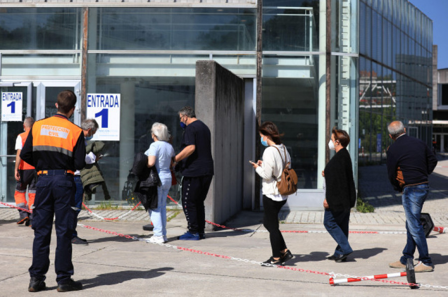 Feijóo se muestra partidario de vacunar a los turistas españoles que vengan a Galicia