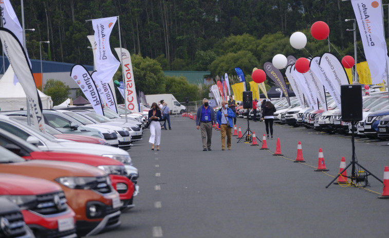 Satisfacción y buen balance de ventas en los concesionarios en la jornada inaugural de la Feira do Motor