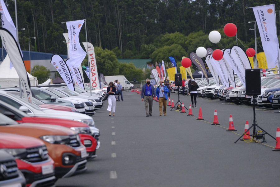 Satisfacción y buen balance de ventas en los concesionarios en la jornada inaugural de la Feira do Motor