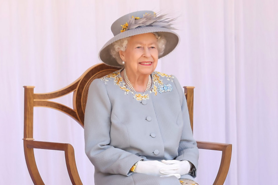La reina Isabel II celebra su cumpleaños con una pequeña ceremonia en Windsor