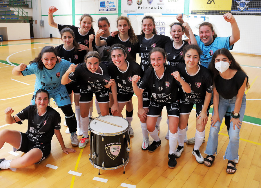 A Fervenza celebra la salvación al ganar en casa