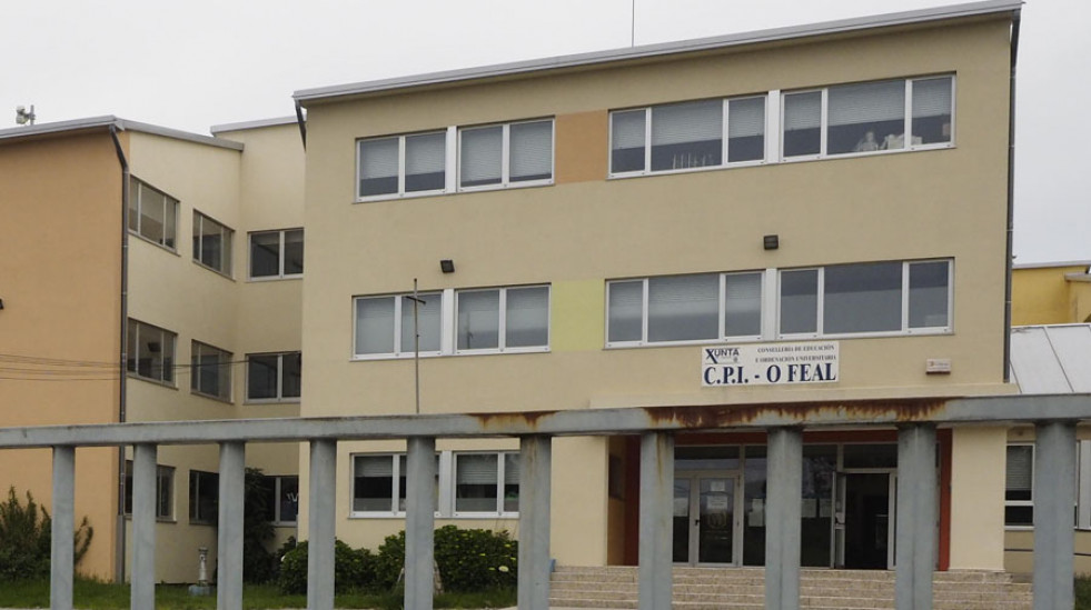 Abierto el plazo para solicitar el servicio de madrugadores y las ayudas escolares en Narón