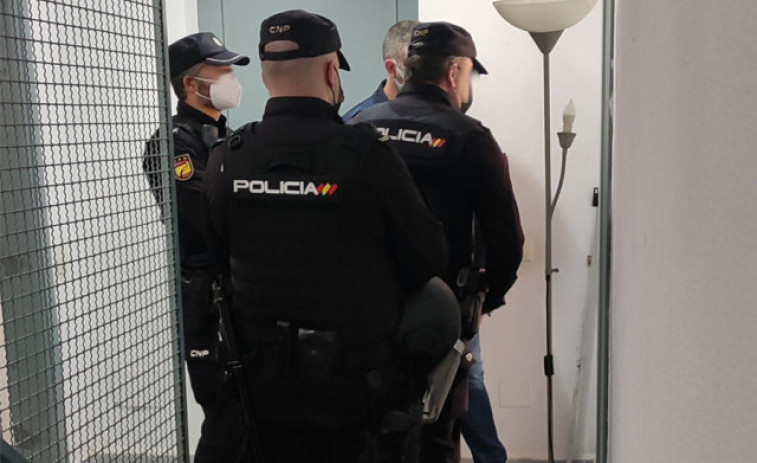 El TSXG reconoce una ayuda por vestuario a un policía que presta servicio de paisano
