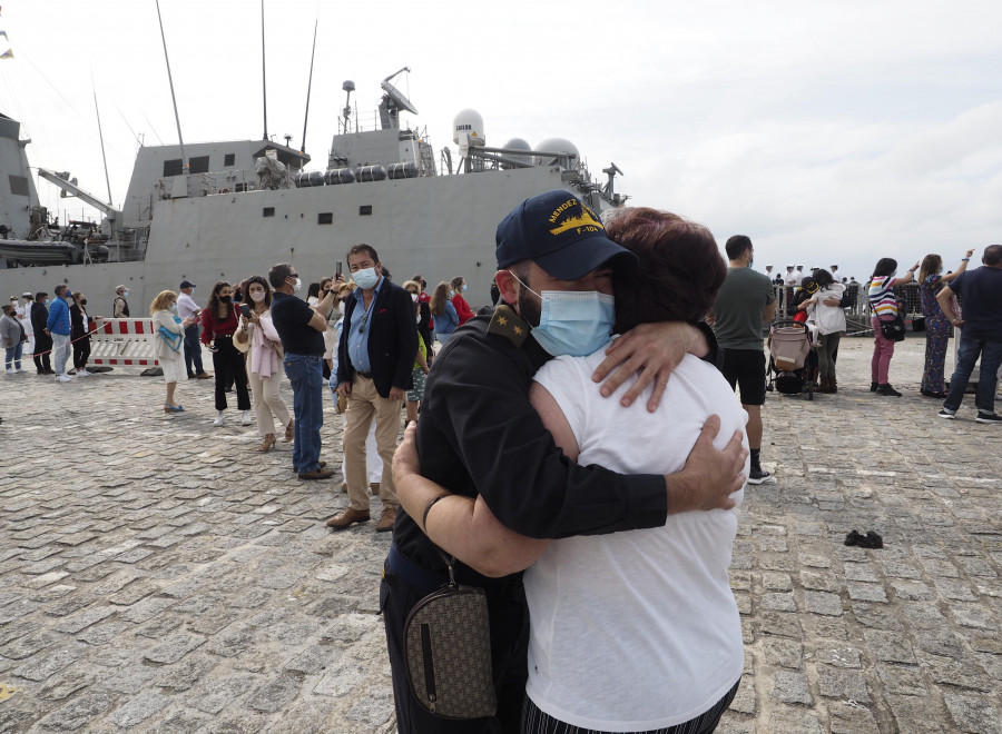 La “Méndez Núñez” vuelve a Ferrol y cierra el mando español del SNMG-2