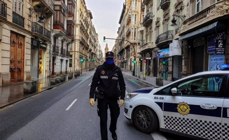 Entra en vigor la limitación de reuniones en la C.Valenciana y el toque de queda en 32 municipios