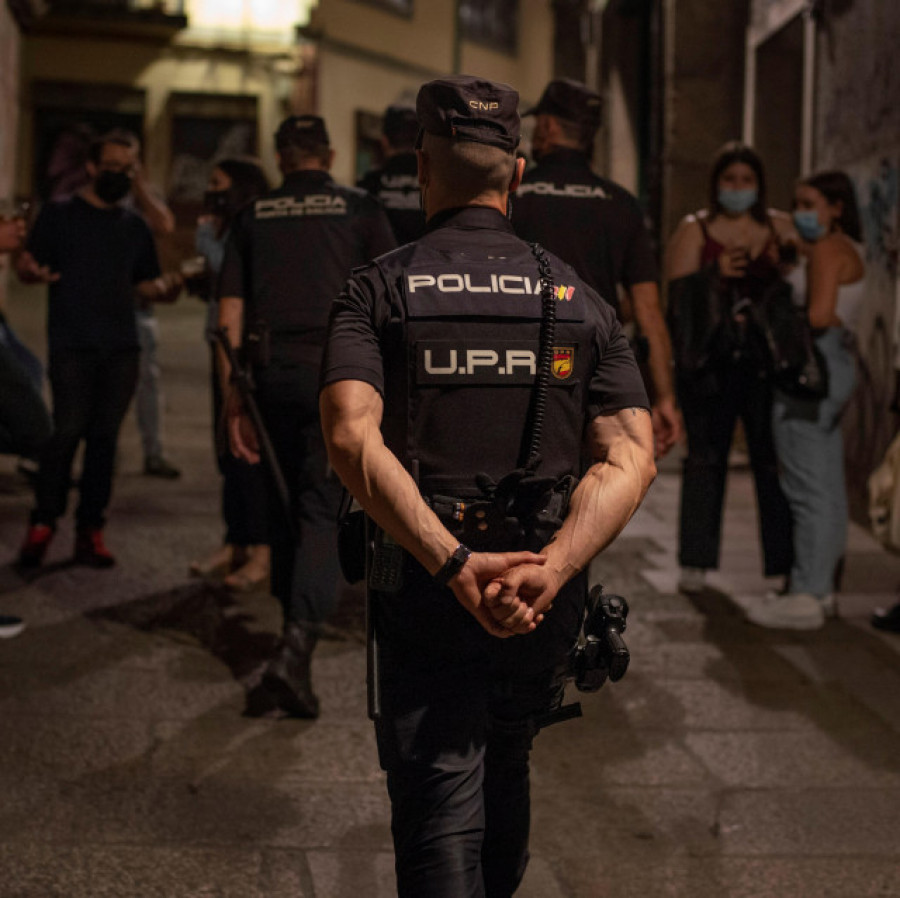 Ferrol cuenta este verano con 9 agentes de policía en prácticas