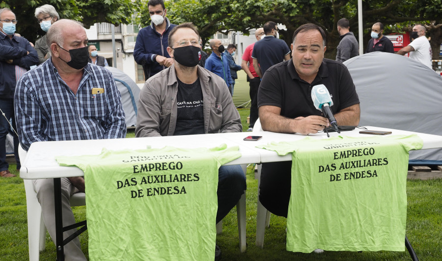 Los sindicatos claman ante el silencio de las administraciones al problema de las auxiliares