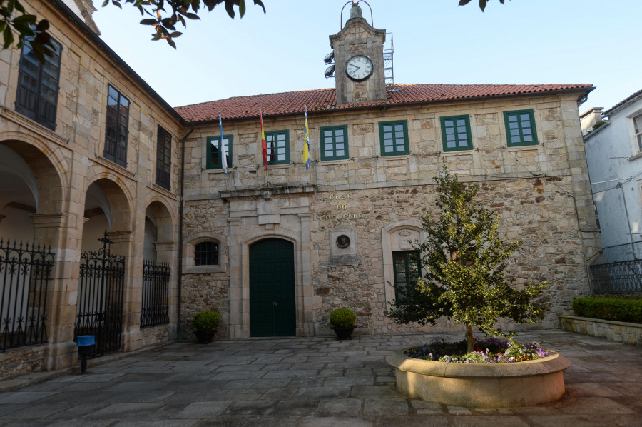 Ortigueira renombrará los jardines de la Alameda como Julio Dávila, hijo predilecto