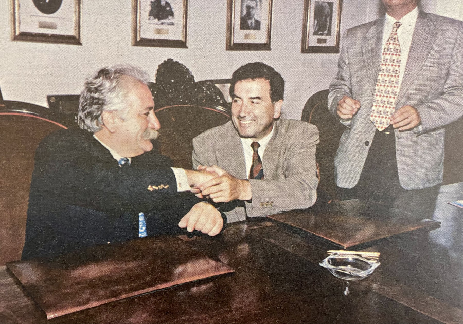 Hace 25 años: El Ayuntamiento de Ferrol y Bazán firman el convenio fiscal