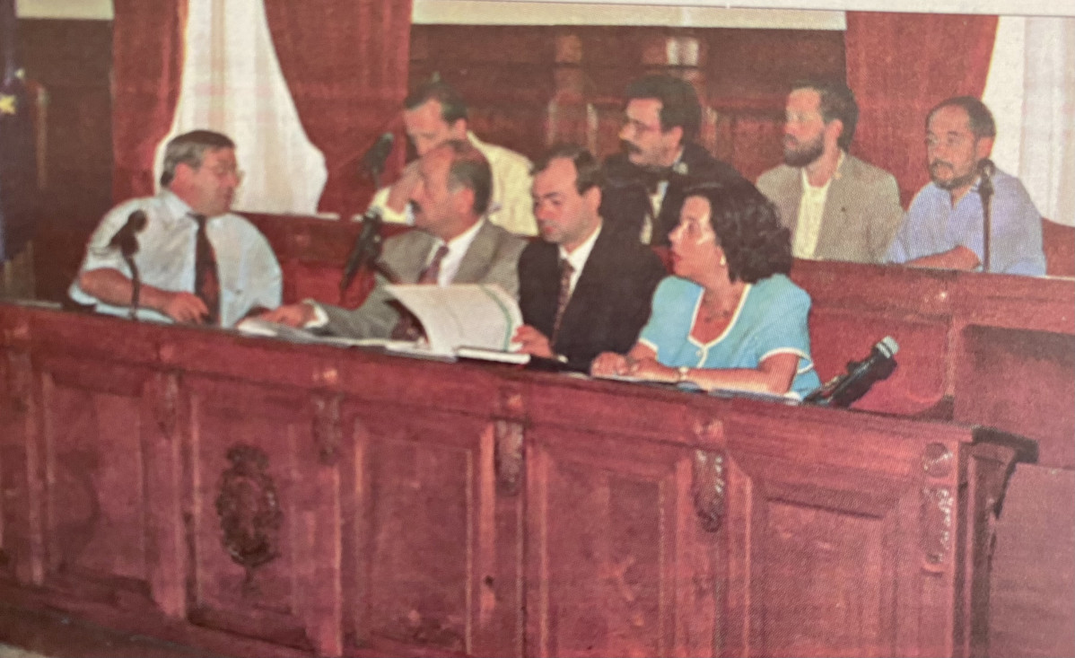 Pleno en el Ayuntamiento de Ferrol en 1996