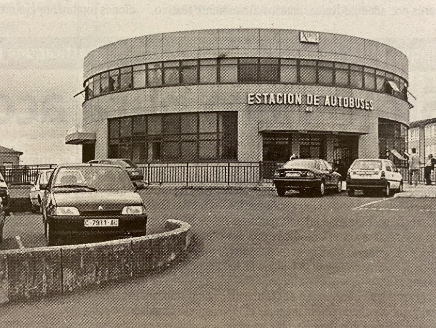 Hace 25 años: Vertidos hospitalarios en Ferrol y estudio de impacto acústico para la Estación de Autobuses