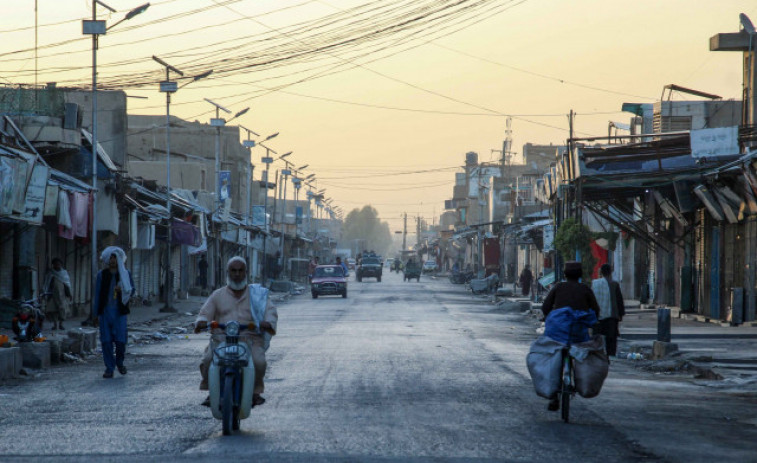 Los talibanes conquistan la novena capital regional de Afganistán en menos de una semana