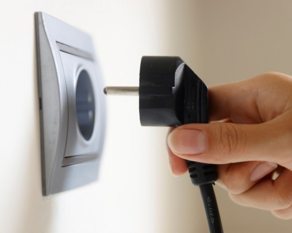 Luzenchufeelectricidad