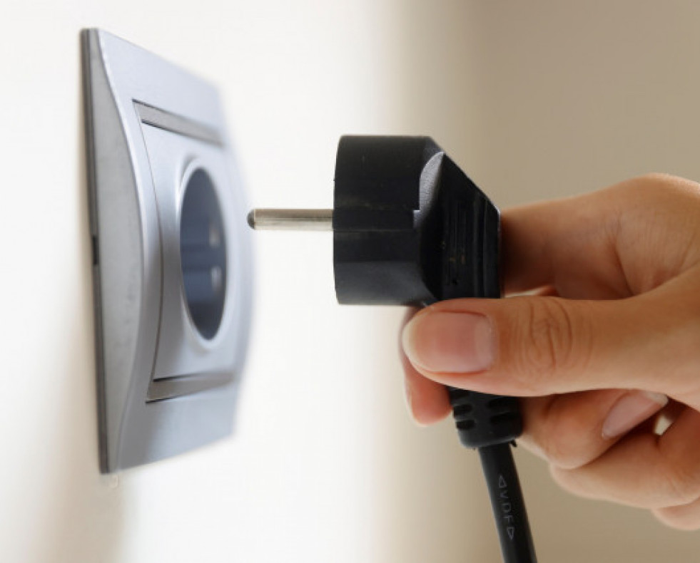 Luzenchufeelectricidad