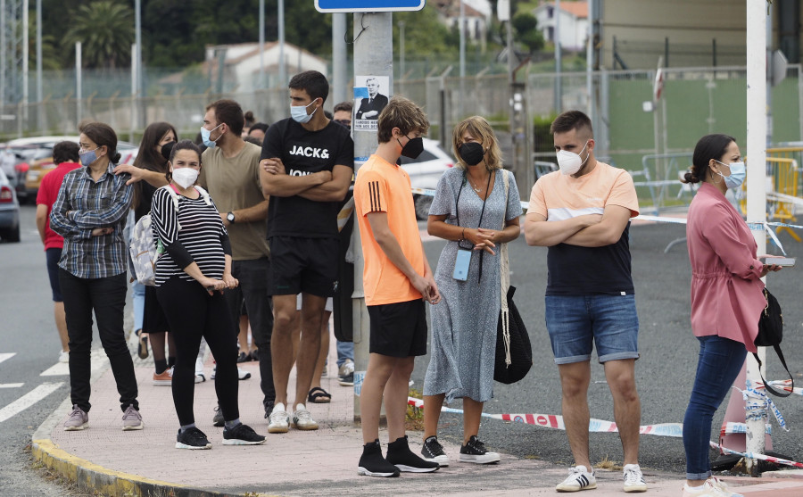 El martes comienza la vacunación de más de 3.600 jóvenes citados por el Sergas