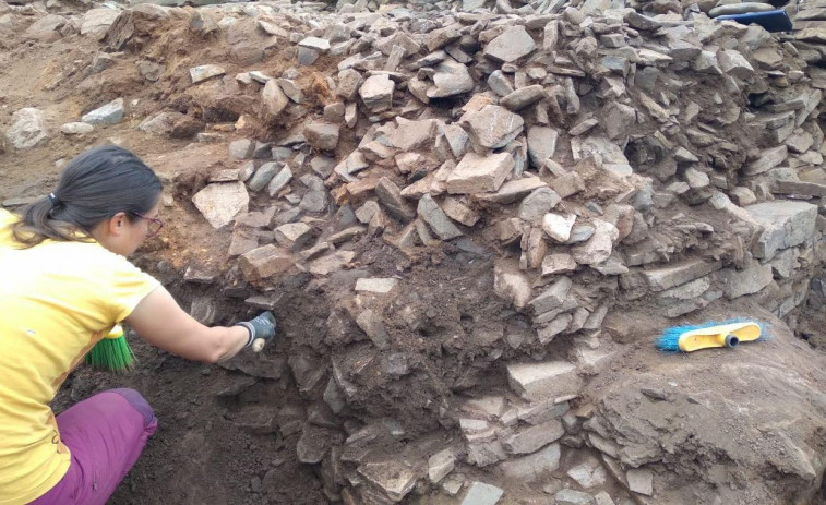 La última excavación en  O Sarridal descubre restos de un templo de planta basilical