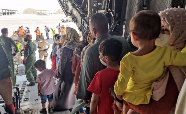 El segundo avión con 110 afganos evacuados se encuentra ya en Dubái y llegará esta tarde a Torrejón