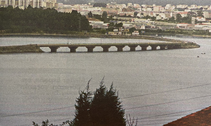 Hace 25 años: Desactivan una bomba de ETA en Portonovo y Ferrol quiere ampliar el puente de As Pías