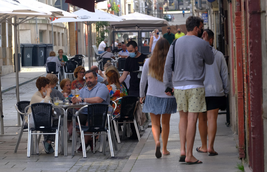Los diagnósticos de covid marcan su cifra más baja en casi dos meses