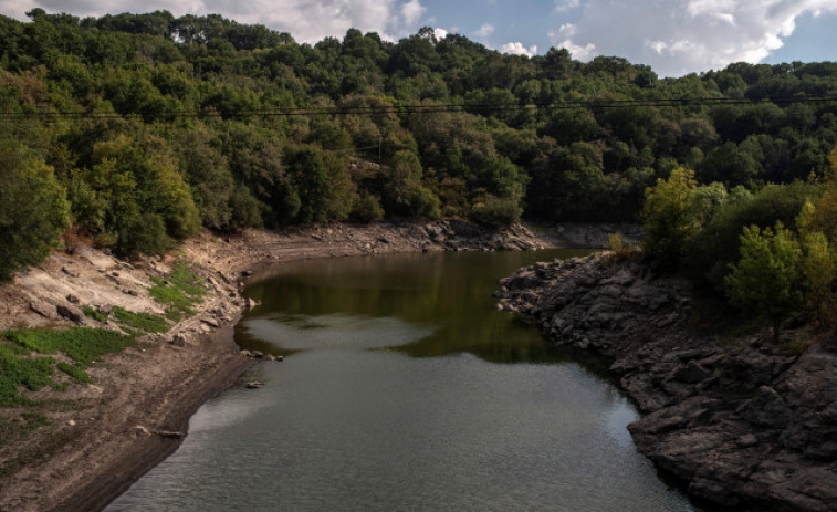 Feijóo ve “delictivo” el vaciado de embalses del Miño-Sil según la actual normativa de la comunidad gallega