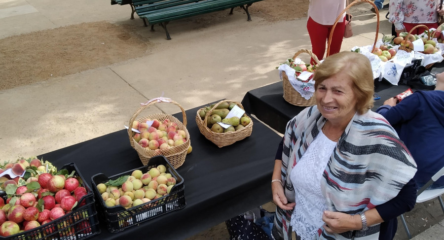 El l concurso de frutas y el recital poético, dos clásicos que vuelven