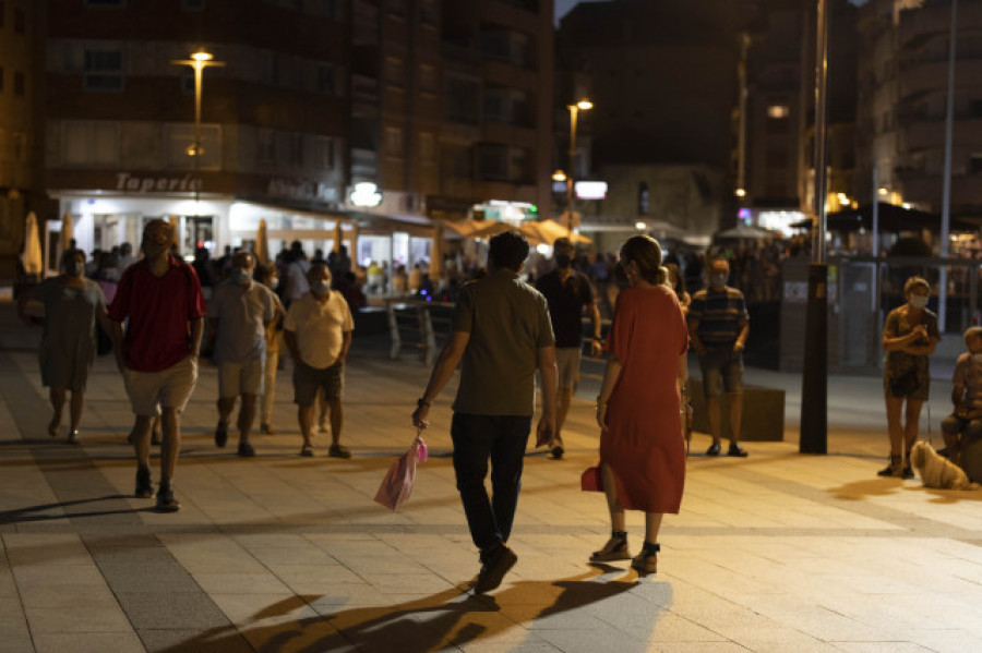 Bajan los casos activos en Galicia y desciende considerablemente la presión hospitalaria