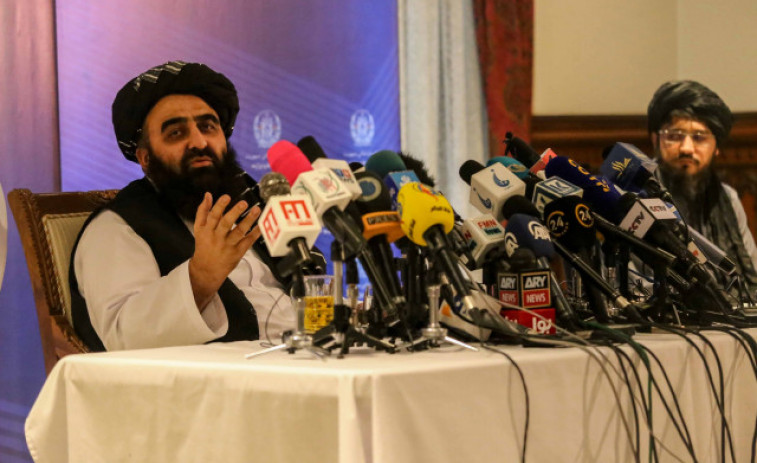 Los talibanes agradecen la ayuda y piden rebajar la presión en el país