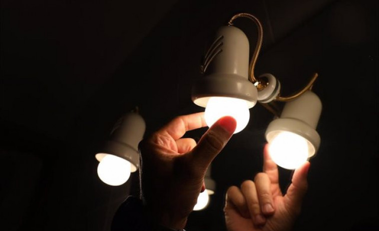 El precio de la luz registra otro récord histórico y roza los 190 euros