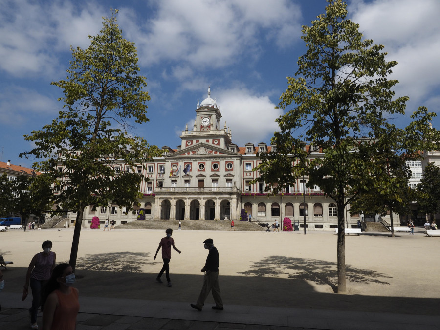 La plaza de Armas y la terraza del Skada Moncloa ganan los premios de arquitectura gallega