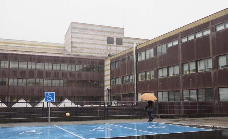 La Xunta duplicará las plazas de aparcamiento del Hospital Naval de Ferrol