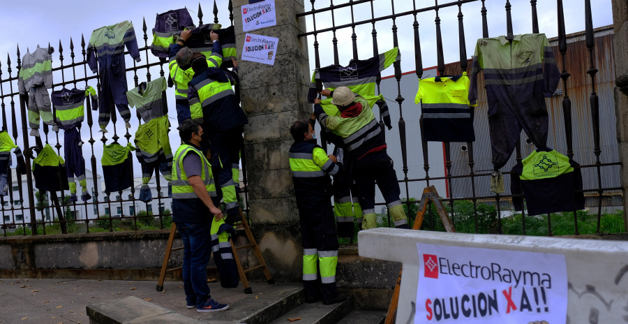 La plantilla de ElectroRayma reclama ante Navantia “seguir traballando e cobrando”