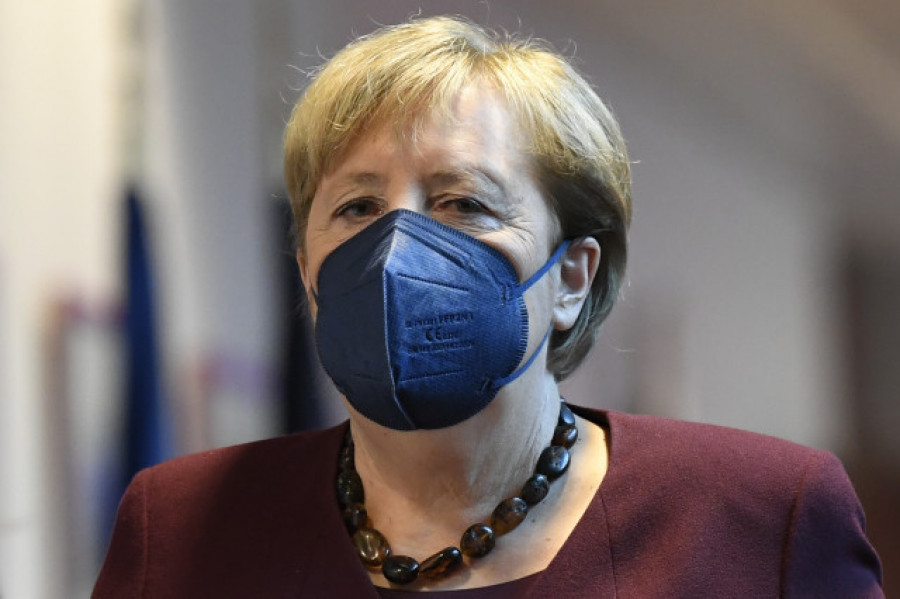 Merkel dice que deja la política en un momento en que existen "motivos de preocupación" para la UE