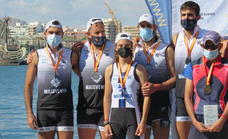 Los sénior cedeireses, plata en el Nacional de yolas