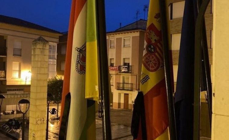 El Ayuntamiento de Lardero decreta tres días del luto oficial por el asesinato anoche del niño de 9 años
