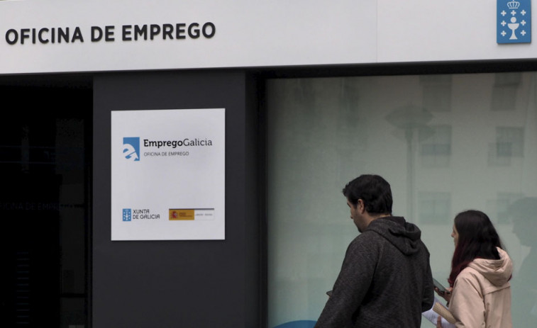 Ferrolterra sigue la tendencia gallega y registra una caída en el paro en octubre