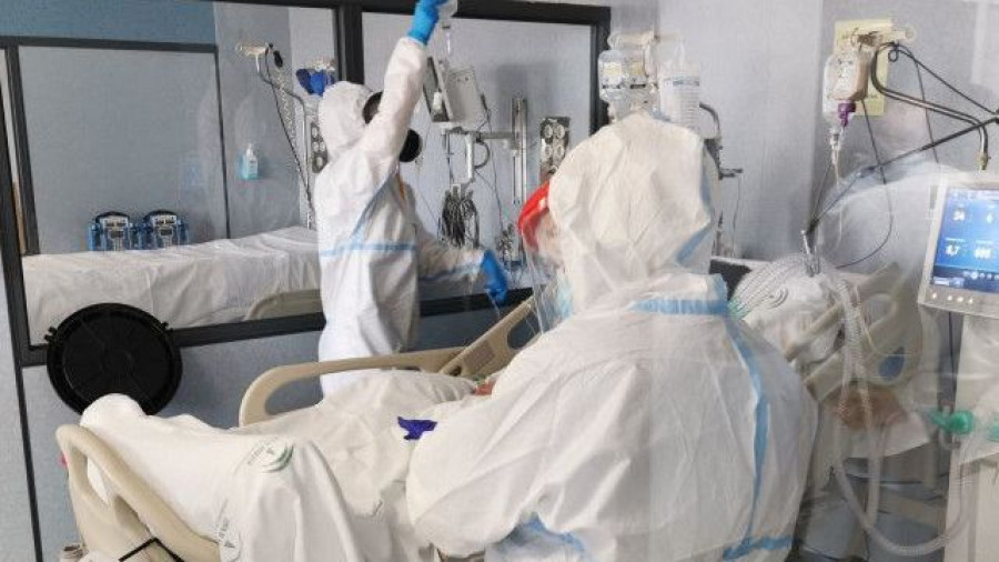 Los casos activos de coronavirus prosiguen su descenso en Ferrol con 2.334 pacientes