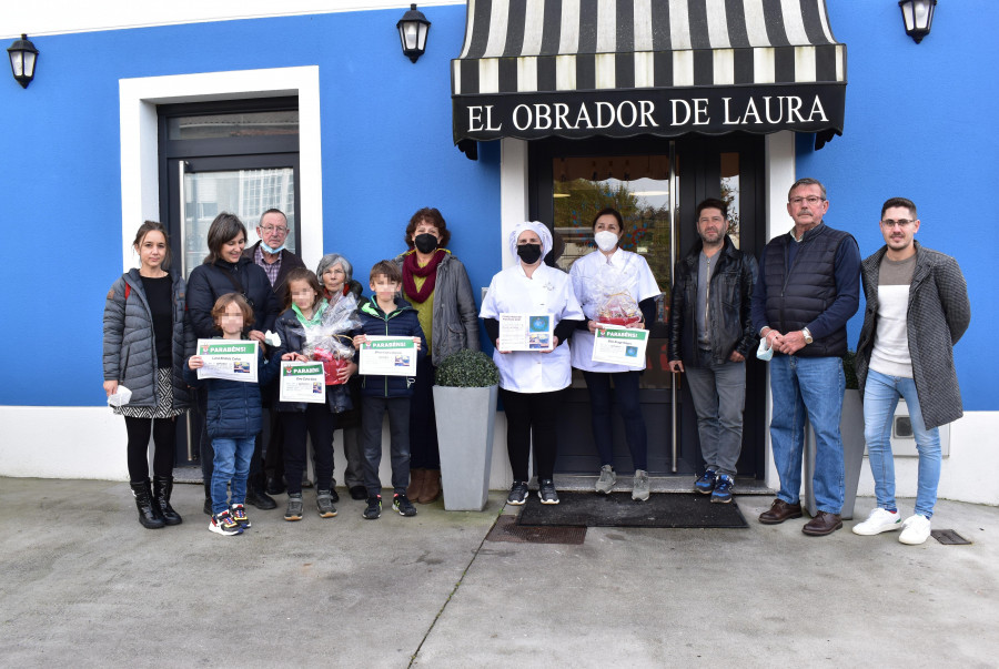 Entrega de premios del concurso de postales de la AI de Caamouco