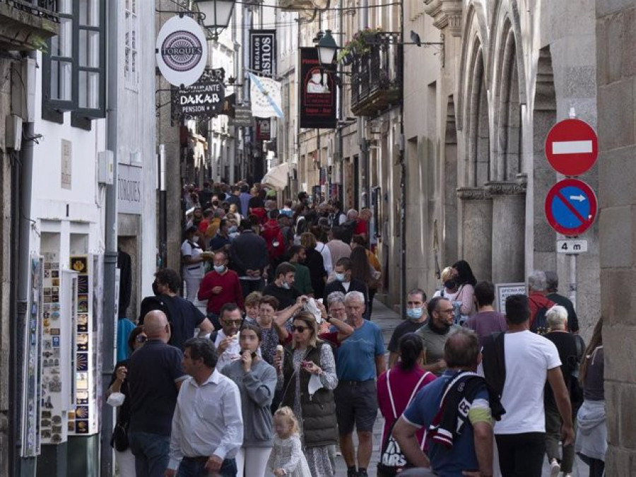 Los contagios diarios vuelven a superar los 1.000 en Galicia, pero baja la presión hospitalaria a 252 ingresados