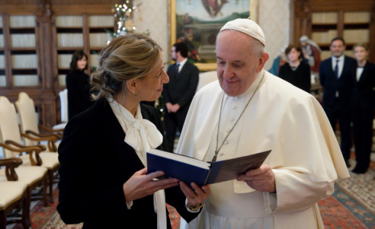 Díaz traslada al papa los decretos españoles para paliar la crisis  en un encuentro  “muy emocionante”