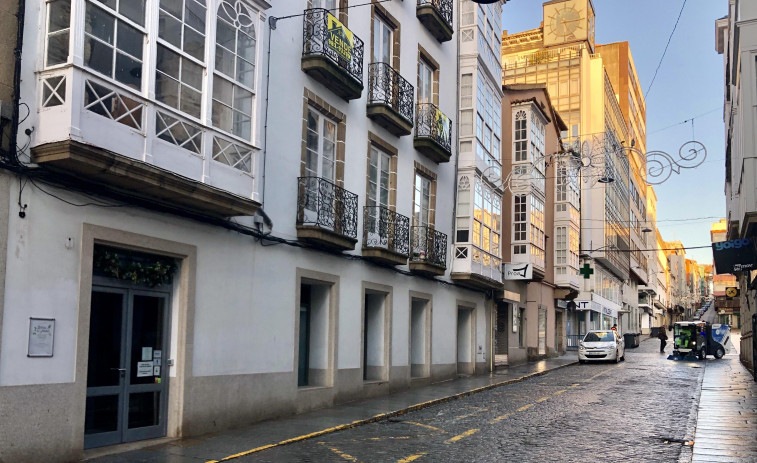 La parada de taxis regresará a la zona de la plaza de Armas a petición de la AVV del centro