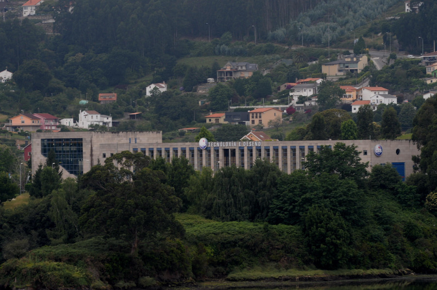 Mato acuerda con la Xunta una hoja de ruta para el hub eólico de Ferrol