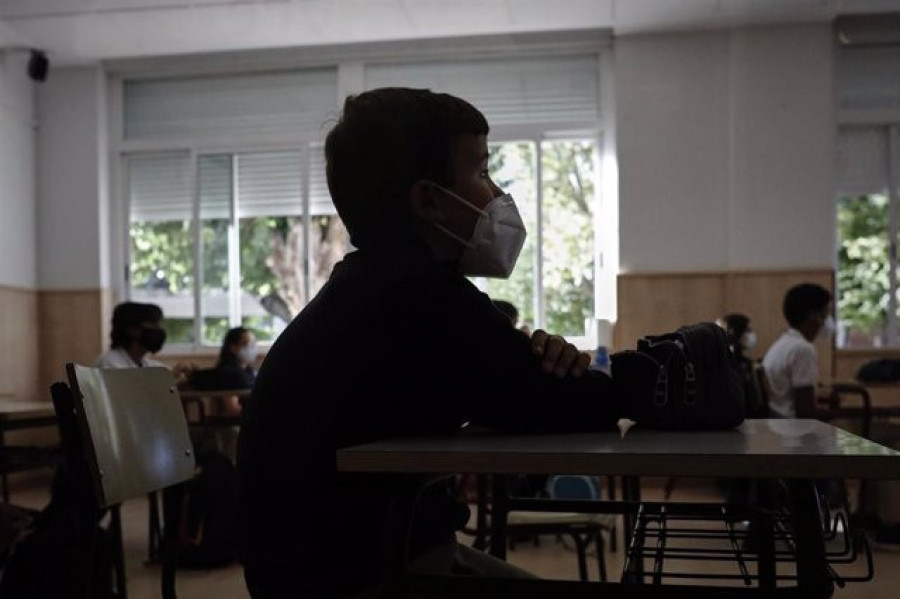 Cs pide al Gobierno mantener las escuelas abiertas todo el curso y el fin de la mascarilla obligatoria en el recreo