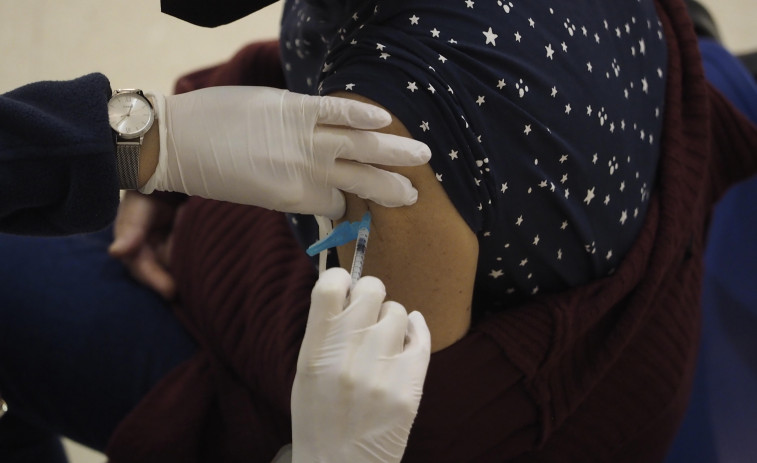 Los casos activos de coronavirus rompen el techo de la tercera ola