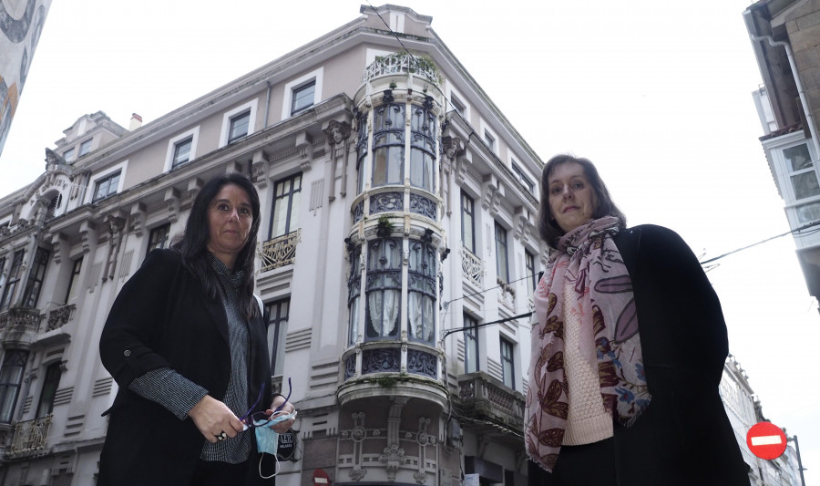 Pilar Freire | “Ferrol es única en reunir todo el modernismo en el centro de la ciudad”