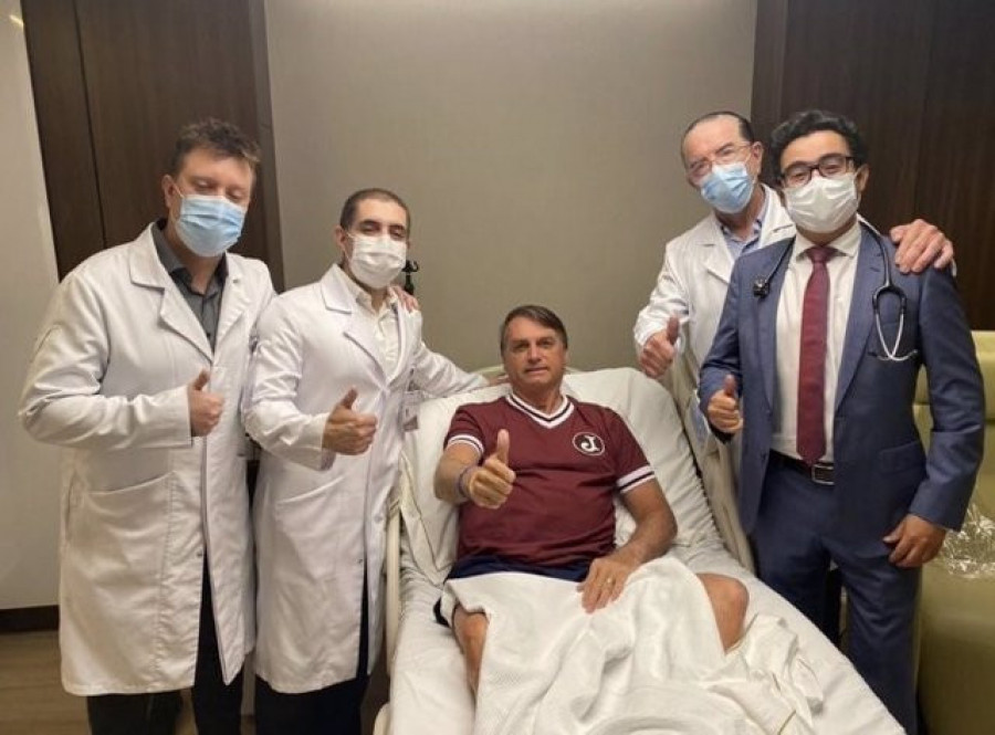 Bolsonaro recibe el alta hospitalaria después de dos días ingresado por una obstrucción intestinal