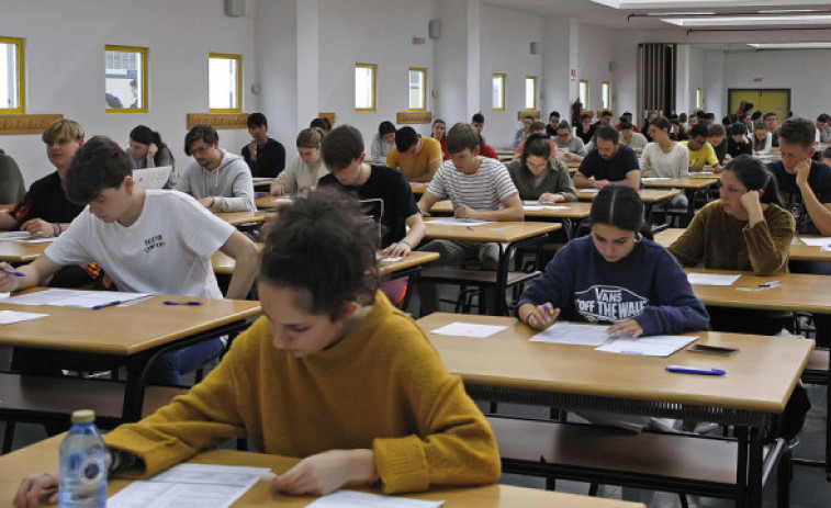 La Xunta convoca las ayudas para los universitarios con dificultades económicas para continuar los estudios este curso